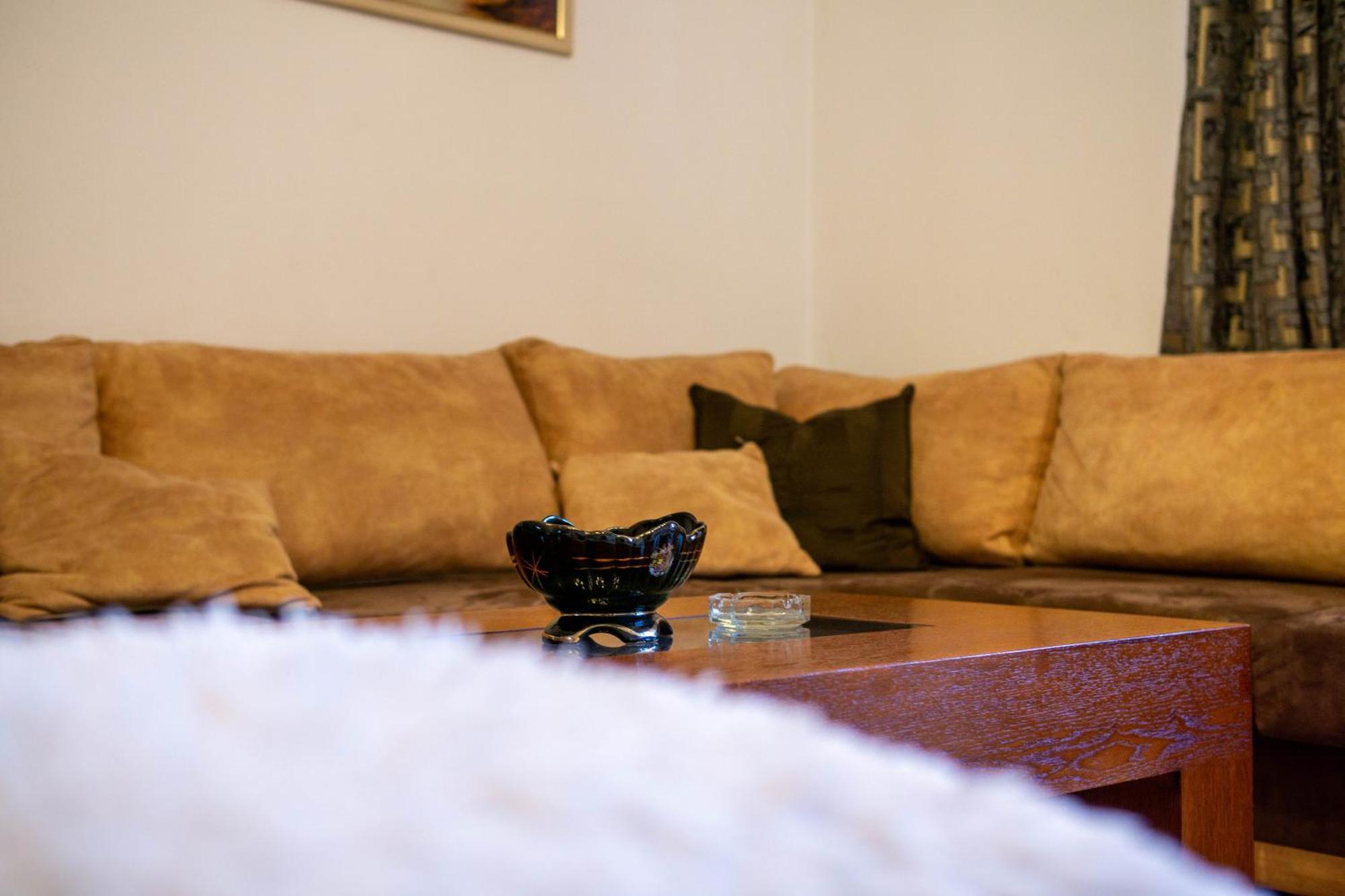 Bllok Bright Private Bedrooms With Private Bathroom On Shared Apartment Tirana Exteriér fotografie