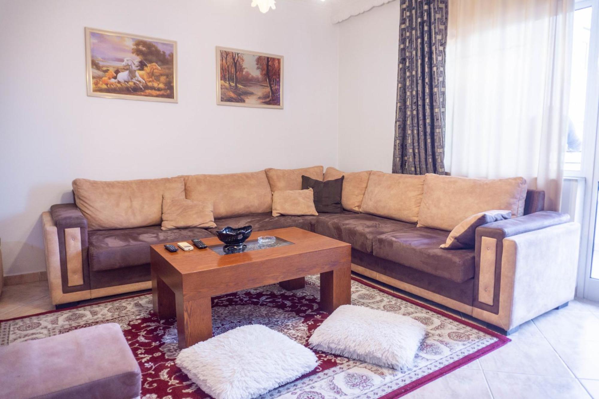 Bllok Bright Private Bedrooms With Private Bathroom On Shared Apartment Tirana Exteriér fotografie