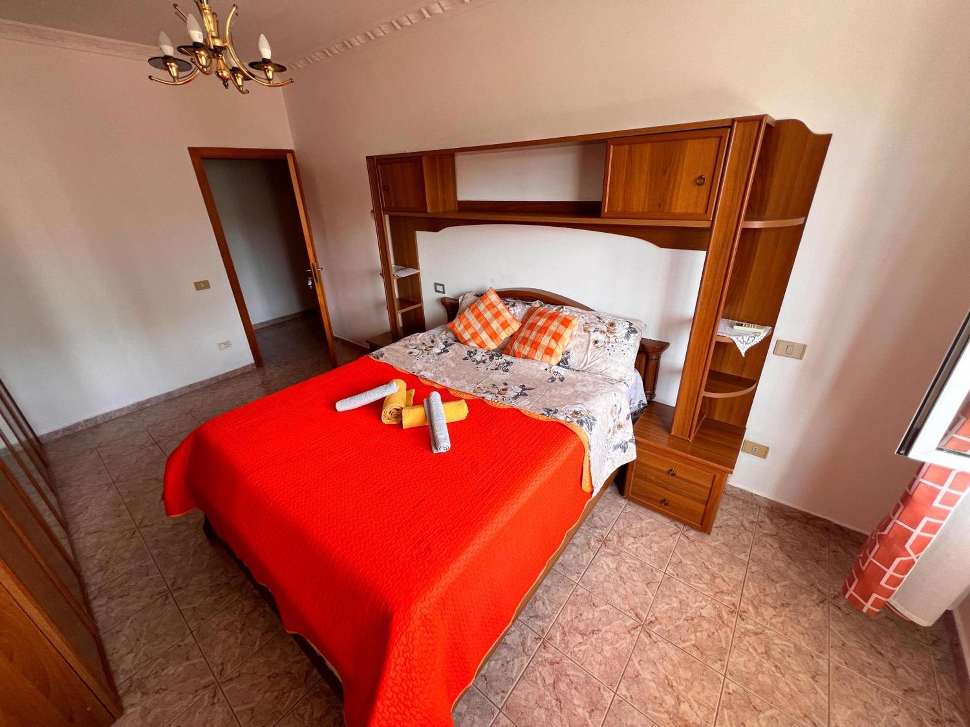 Bllok Bright Private Bedrooms With Private Bathroom On Shared Apartment Tirana Exteriér fotografie